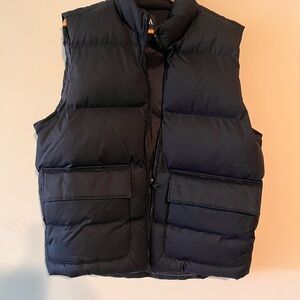 Zara Men's Dark Puffer Vest